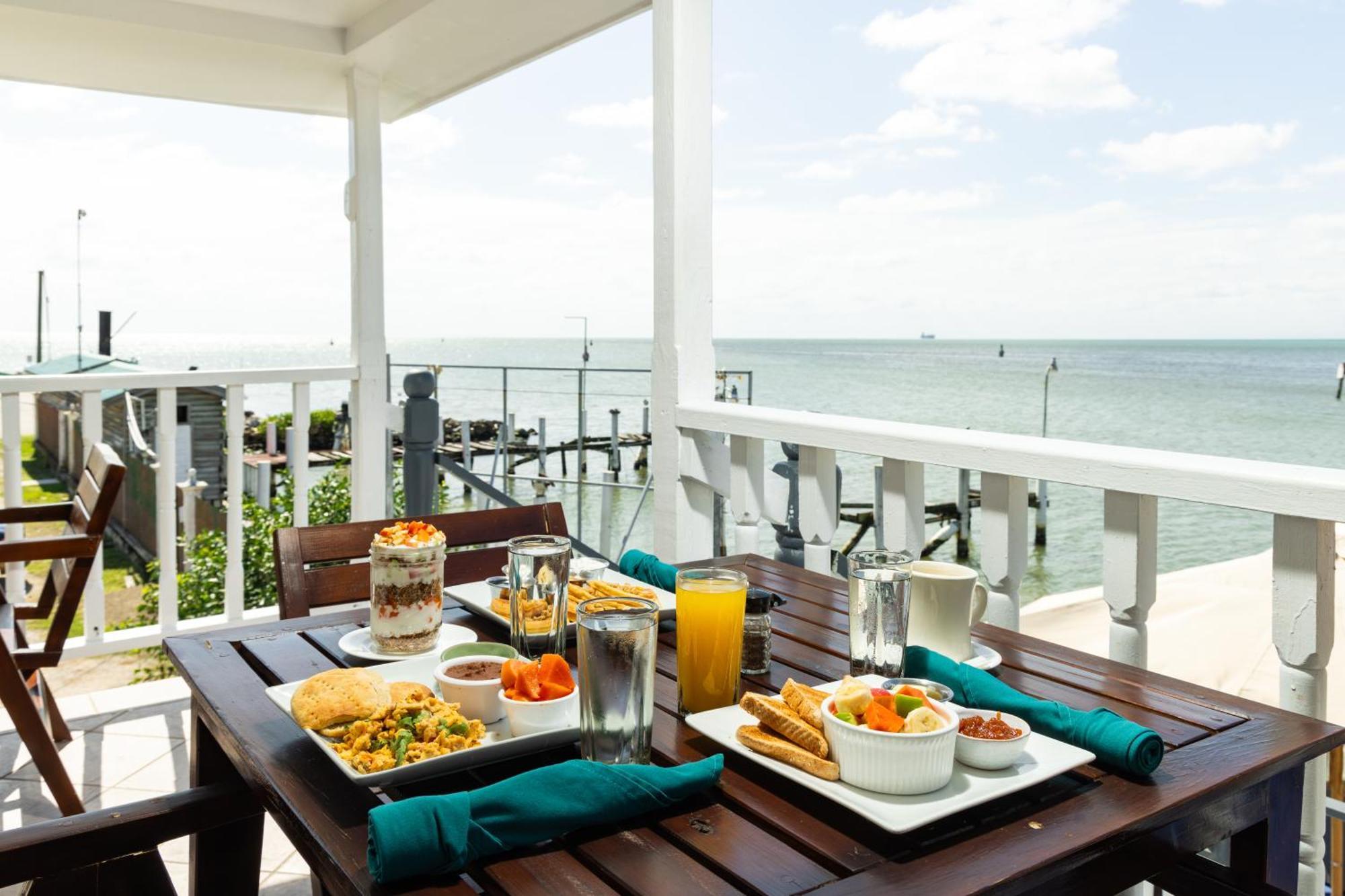 Harbour View Boutique Hotel & Yoga Retreat 벨리즈 시티 외부 사진